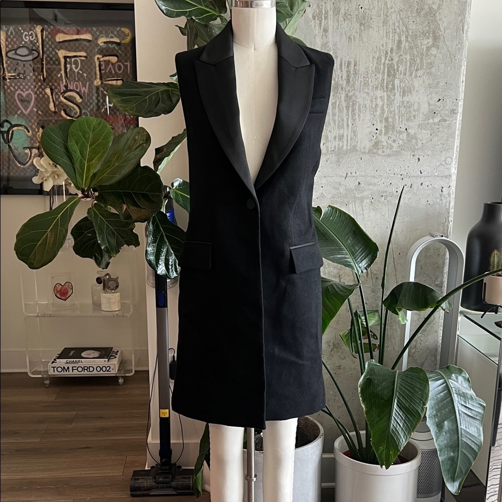 Zara Black Sleeveless Long Tailored Vest